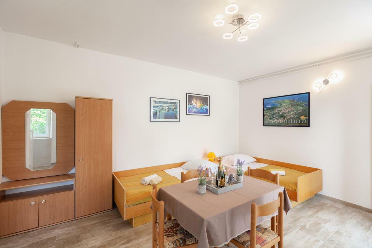 Apartment Ema Премантура Екстериор снимка