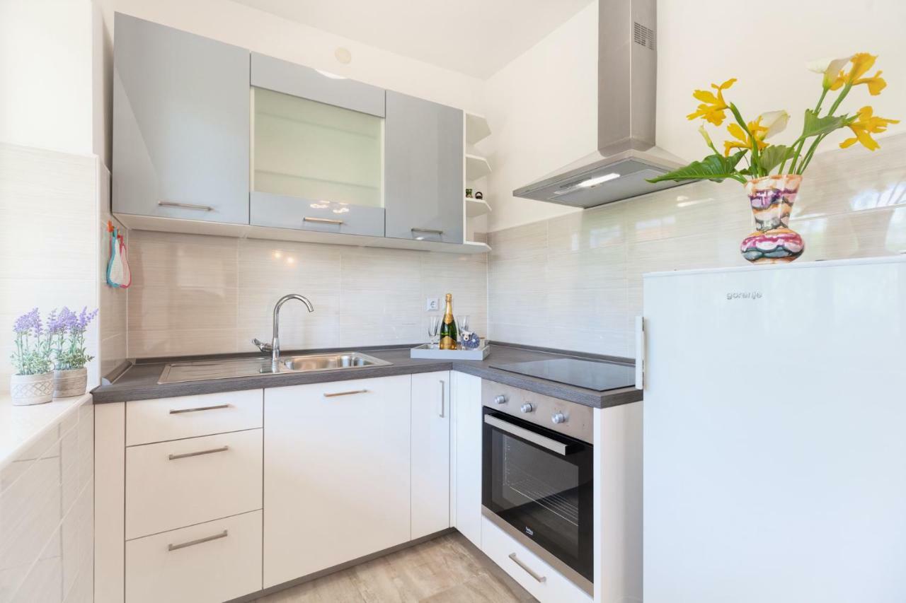 Apartment Ema Премантура Екстериор снимка