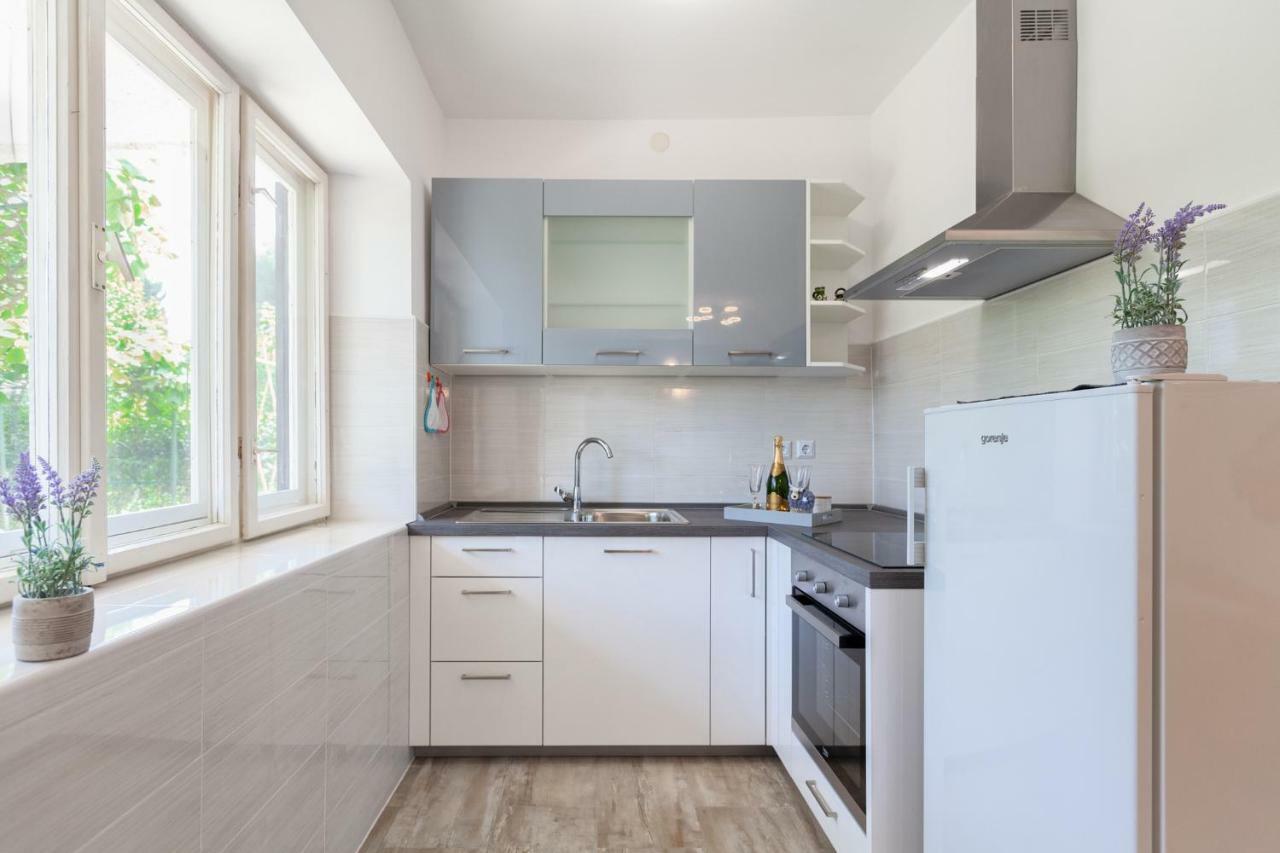 Apartment Ema Премантура Екстериор снимка